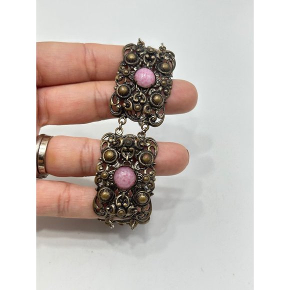 Vintage Filigree Bracelet Pink Glass Cabochons Panel Bracelet Brass Tone Metal - Picture 4 of 8